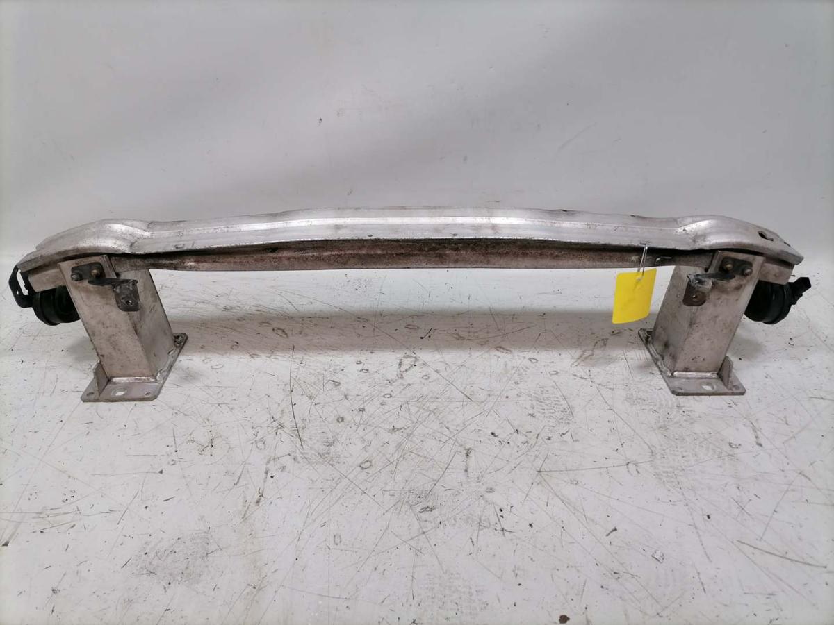 Audi A4 8K B8 original Tr&auml;ger Verst&auml;rkung Sto&szlig;stange Stossf&auml;nger vorn Bj.2009